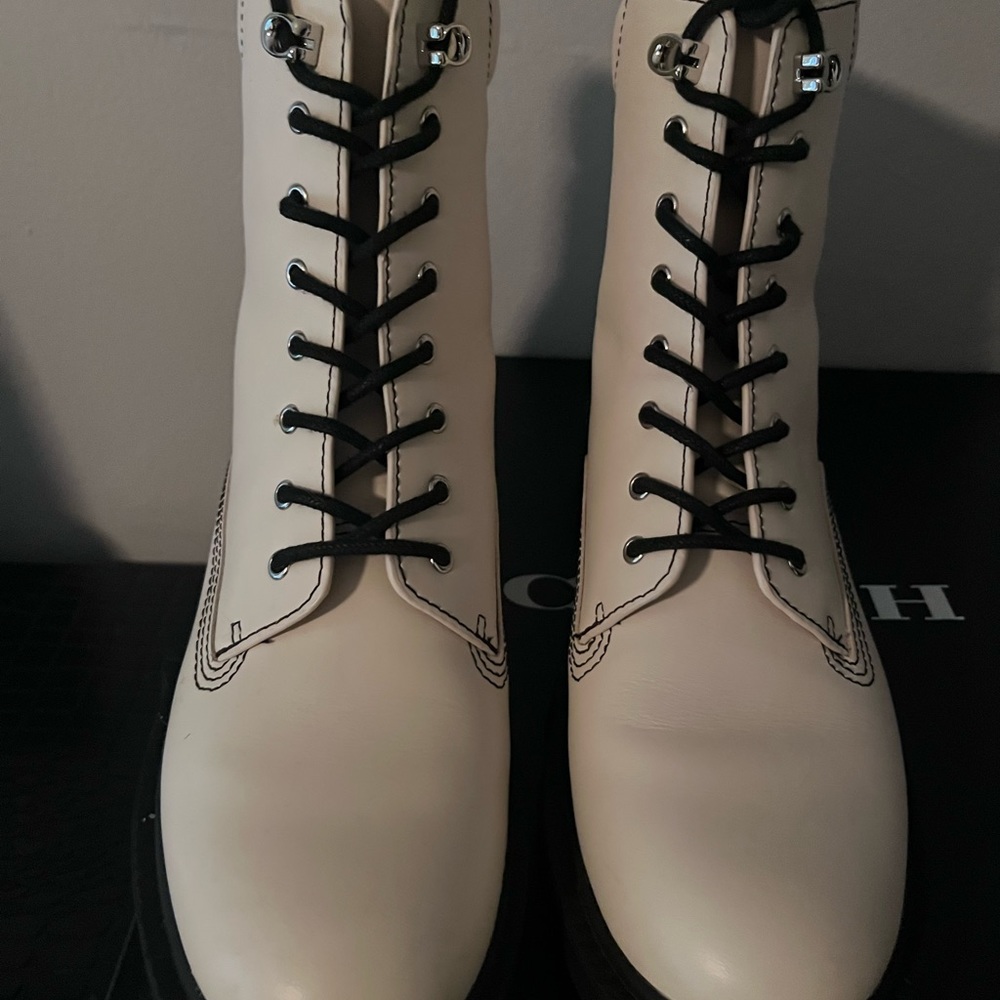 Coach white combat bootie size 8.5 - Picture 6 of 7
